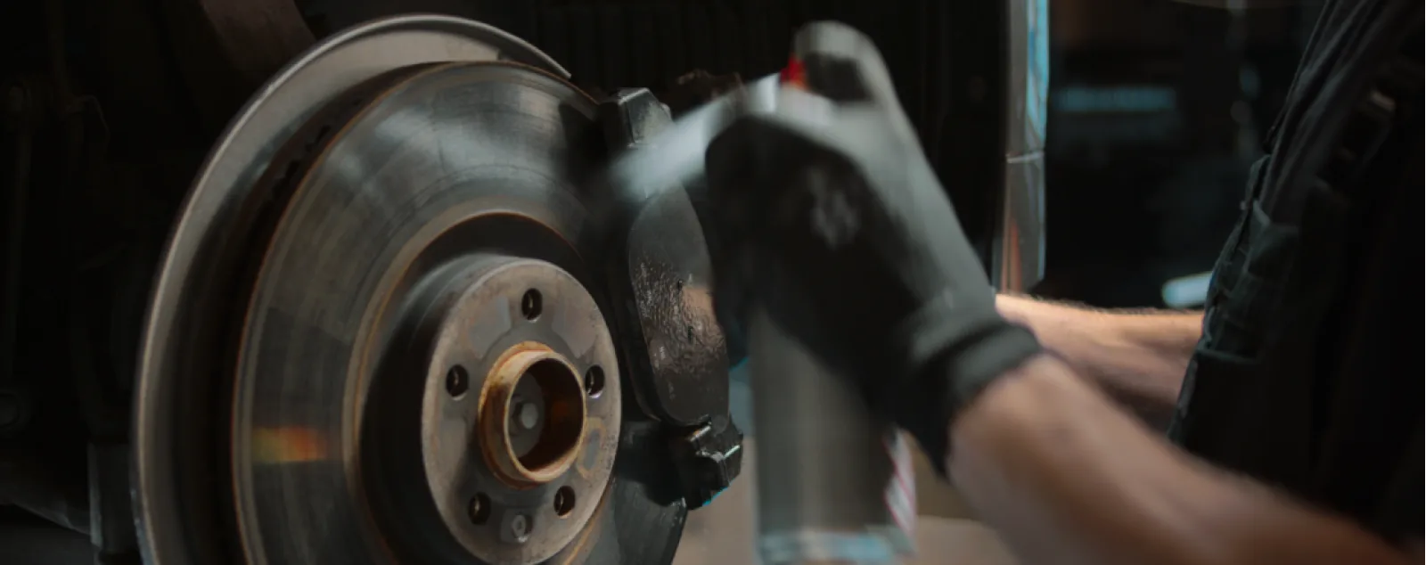 MOTIP Brake Cleaner: очисник гальм, що замінює півгаража